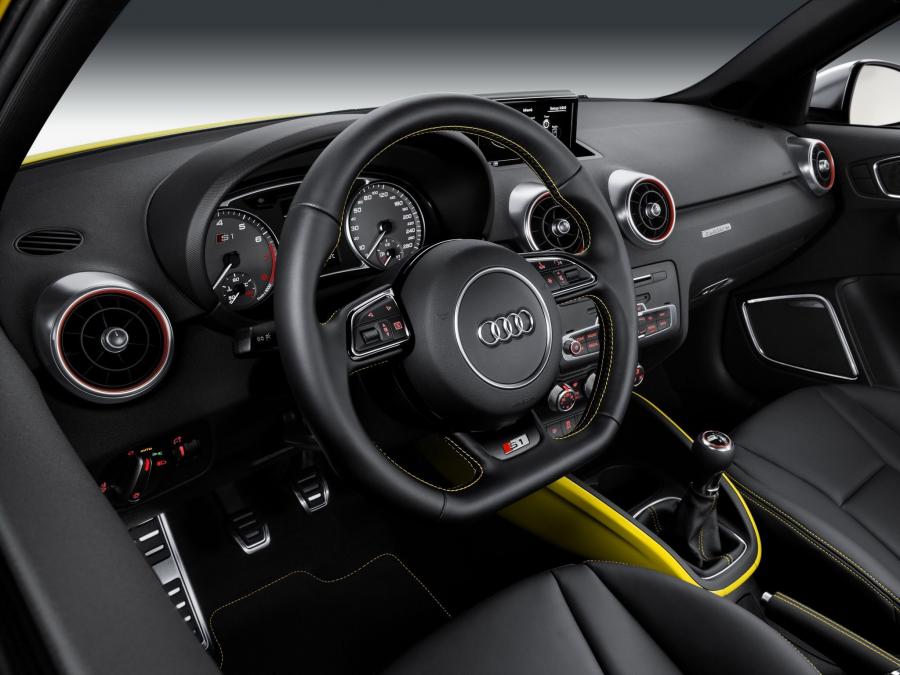 Торпедо Audi S1 Sportback (8X) 2014 года  (WW) (фото 5 из 32)